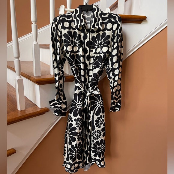 Farm Rio Black Palermo NWT Lenzing Ecovero Viscose Chemise, Sz SM, striking look - Picture 4 of 16